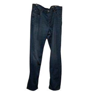 Tommy Bahama Standard Dark Blue Jeans 40/38
